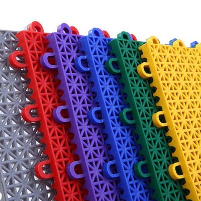 武漢山東通佳懸浮地板設(shè)備與實(shí)木地板 創(chuàng)新技術(shù)與傳統(tǒng)工藝的完美融合